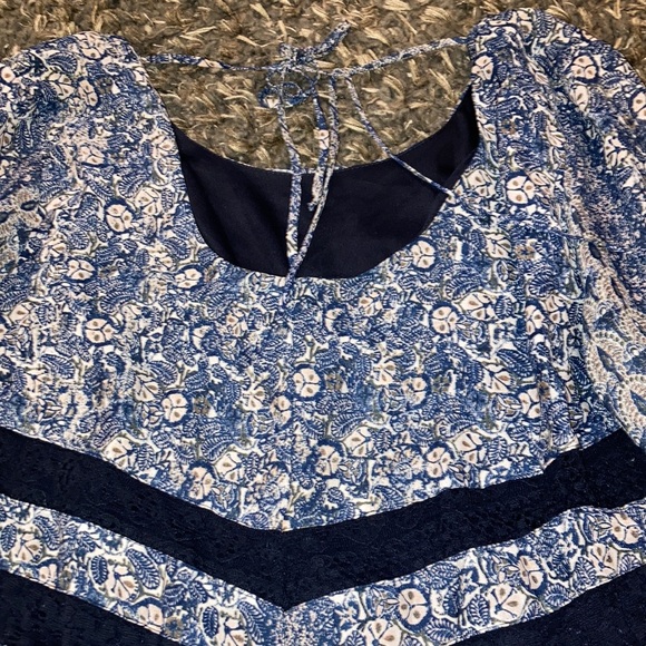 Long sleeve dress - Picture 5 of 5